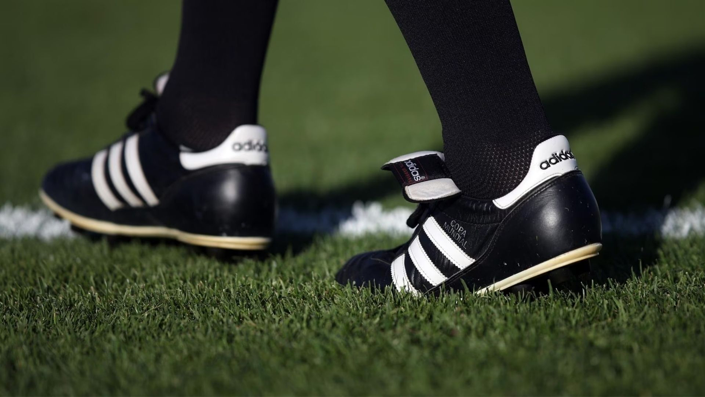 Adidas в мире спорта: как бренд поддерживает спортсменов и спортивные мероприятия на глобальном уровне