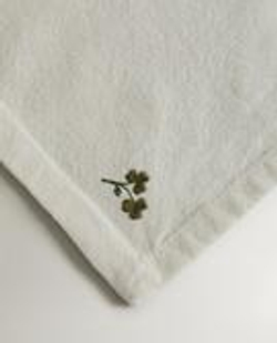 ZARA HOME САЛФЕТКИ С ВЫШИВКОЙ (2 ШТ.), ЭКРЮ