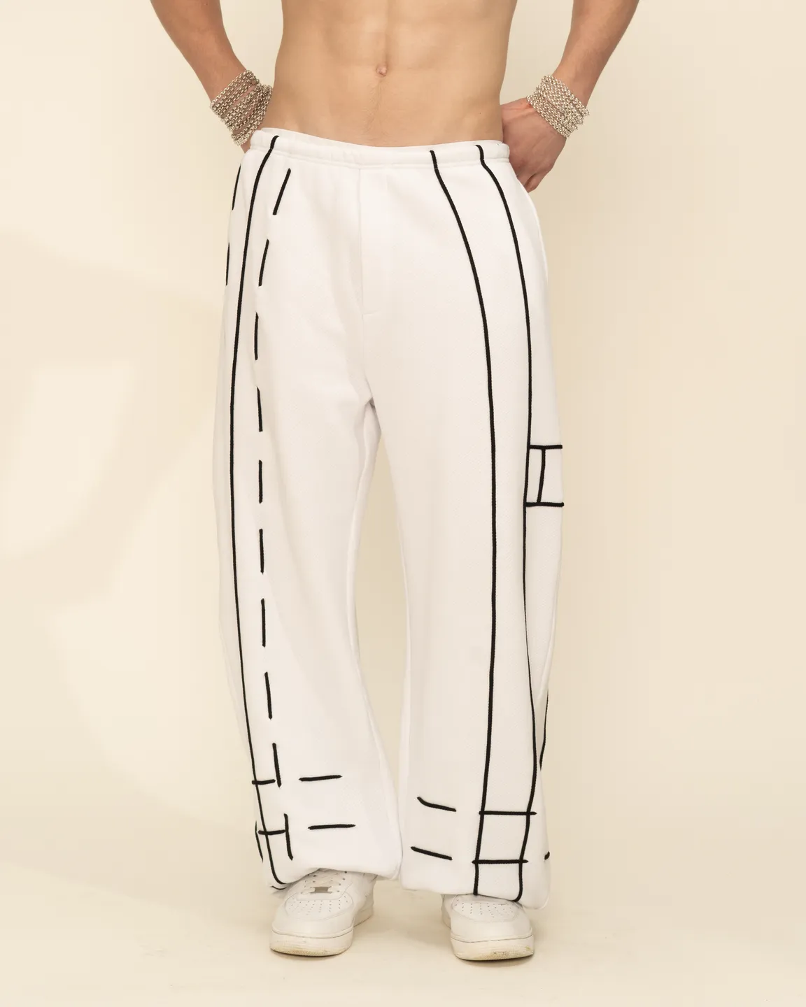 Молочные брюки 