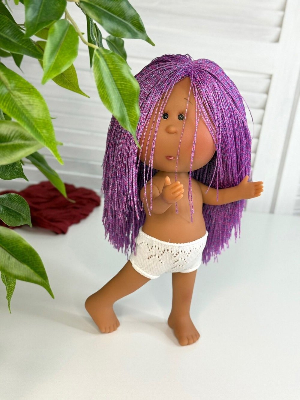 Кукла Nines виниловая 30см MIA LATINA без одежды (3000WL5A1)