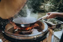 Подставка из нержавеющей стали для вока для гриля Monolith LeChef