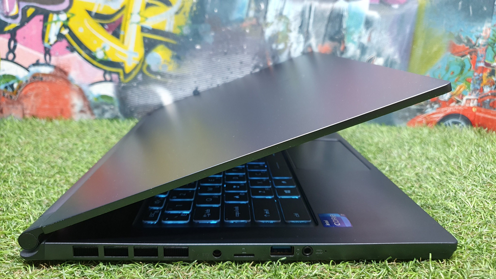 Ноутбук MSI i7-11/16Gb/RTX 2060 6Gb/144Hz/Stealth 15M (A11SEK-206XRU)/Windows 10