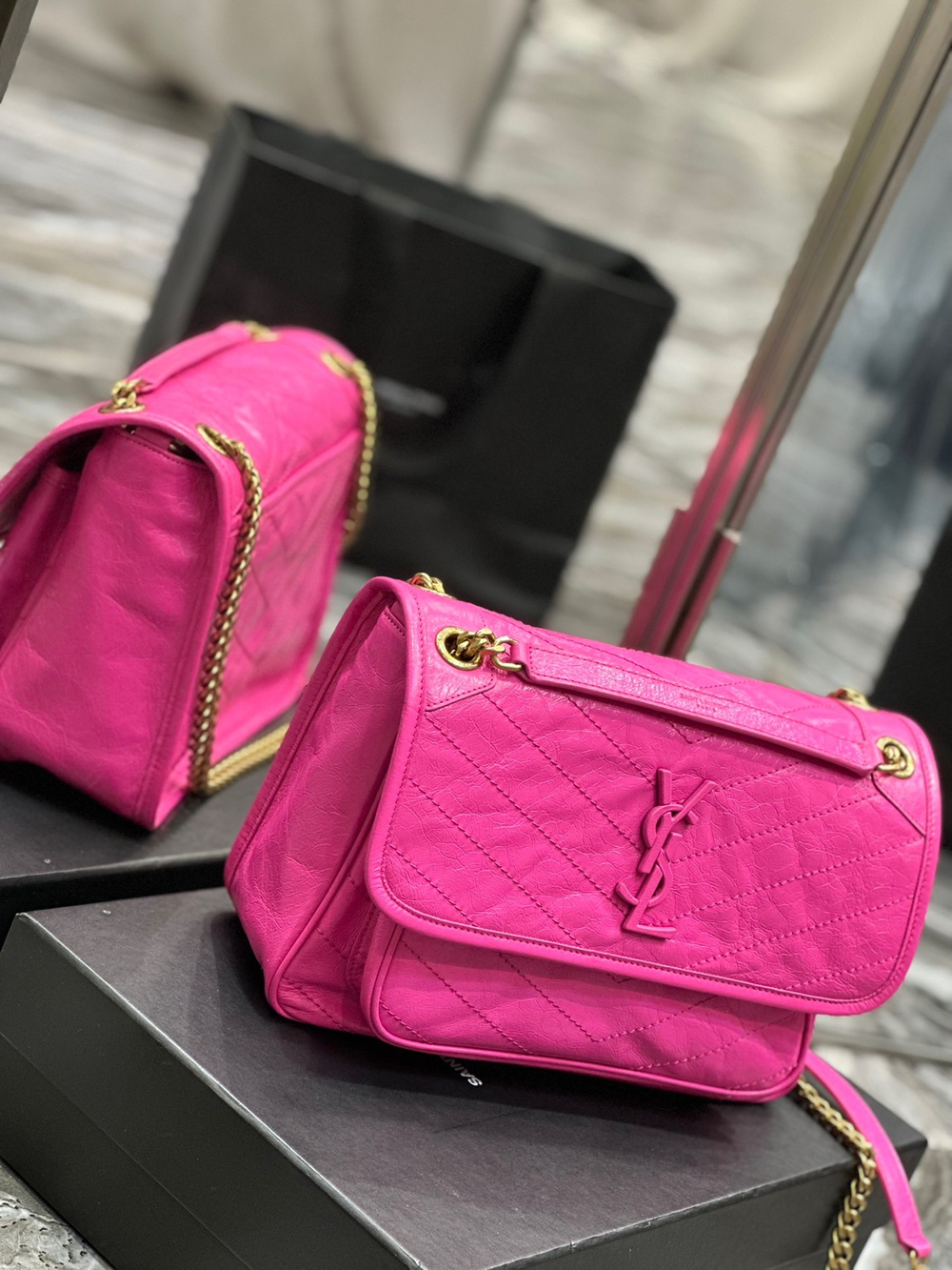 Saint Laurent Niki 28 cm