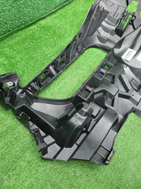 Кронштейн переднего бампера BMW X7 G07 (2022-н.в.)