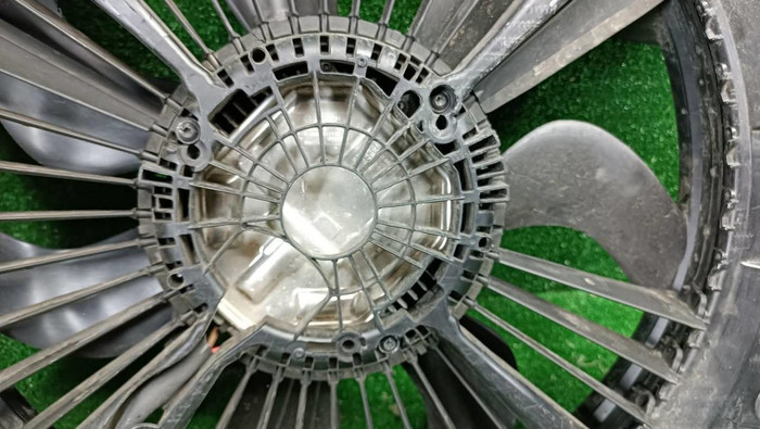 Диффузор с вентилятором Mercedes GLC X253 (15-22)