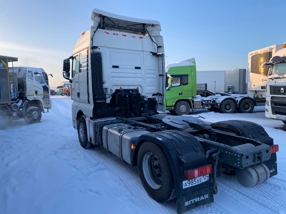 SITRAK C7H 4x2 Седельный тягач ZZ4186V361HE (Дизельный, 12,4 л, 480 л.с., АТ)