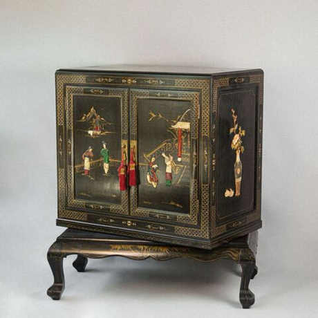 Винтаж: Вращающийся бар в стиле шинуазри