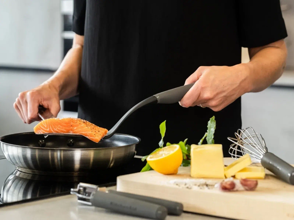 KitchenAid Флюгер Coreline серый