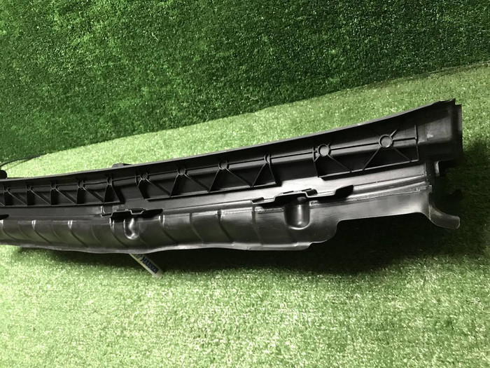 Воздуховод радиатора Lixiang L7 (2022-н.в.)