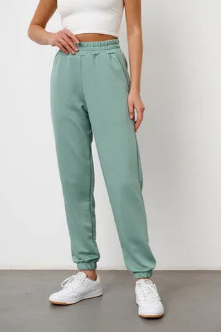 Свободные джоггеры без начеса  в цвете холодная мята