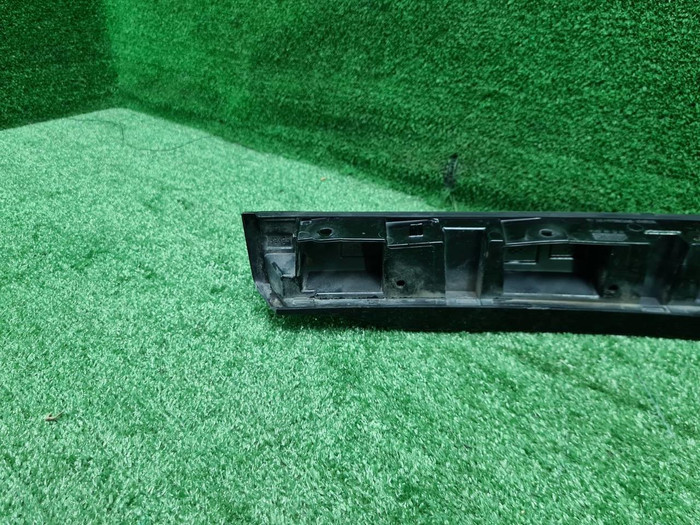 Расширитель передний левый Mercedes G W463 (18-нв)