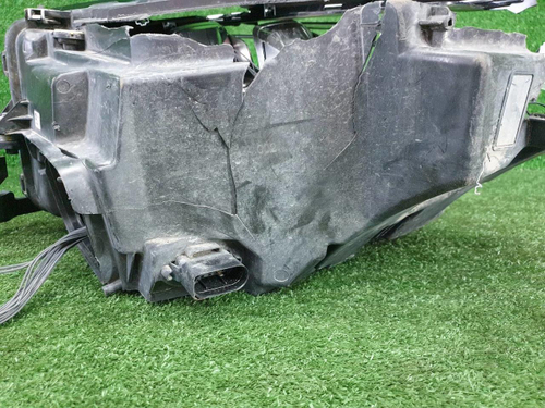 Битая Фара правая Mercedes GLC X253 (19-22) LED