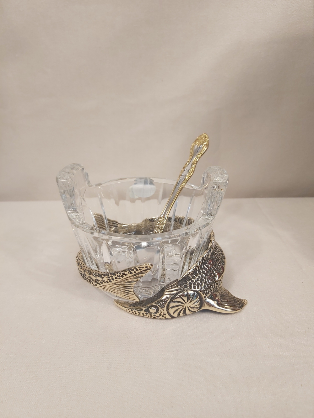 Икорница "Осетровая" в подарочном футляре с ложечкой