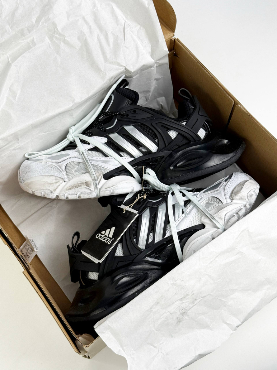 Кроссовки Adidas XLG Runner Deluxe #B257 (бел.-черн.)