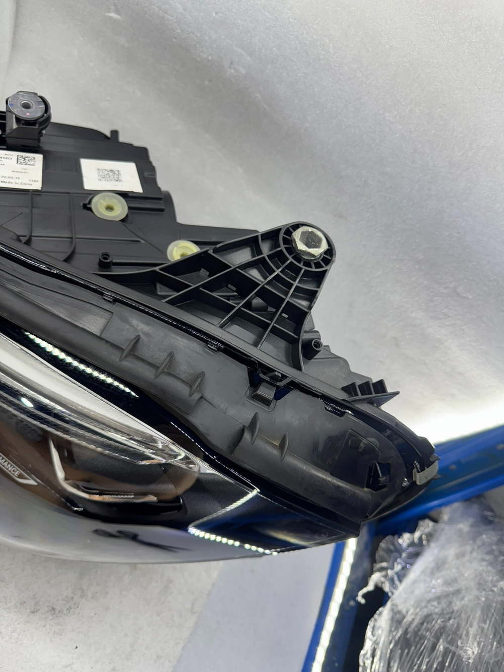 Оригинальная LED фара Mercedes-Benz C-Class W206