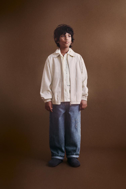 ZARA СВОБОДНЫЕ ДЖИНСЫ С ВЫШИВКОЙ, СИНИЙ