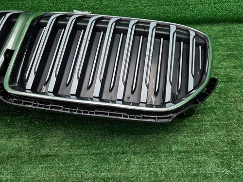 Решетка радиатора BMW 7er G11 G12 (2019-2022)