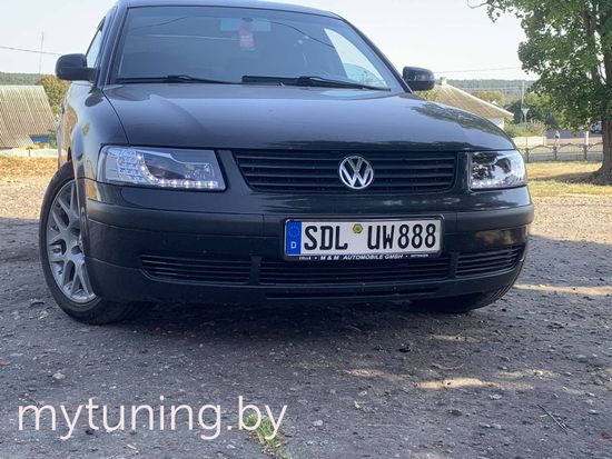 Передние фары VW Passat B5 daylight black