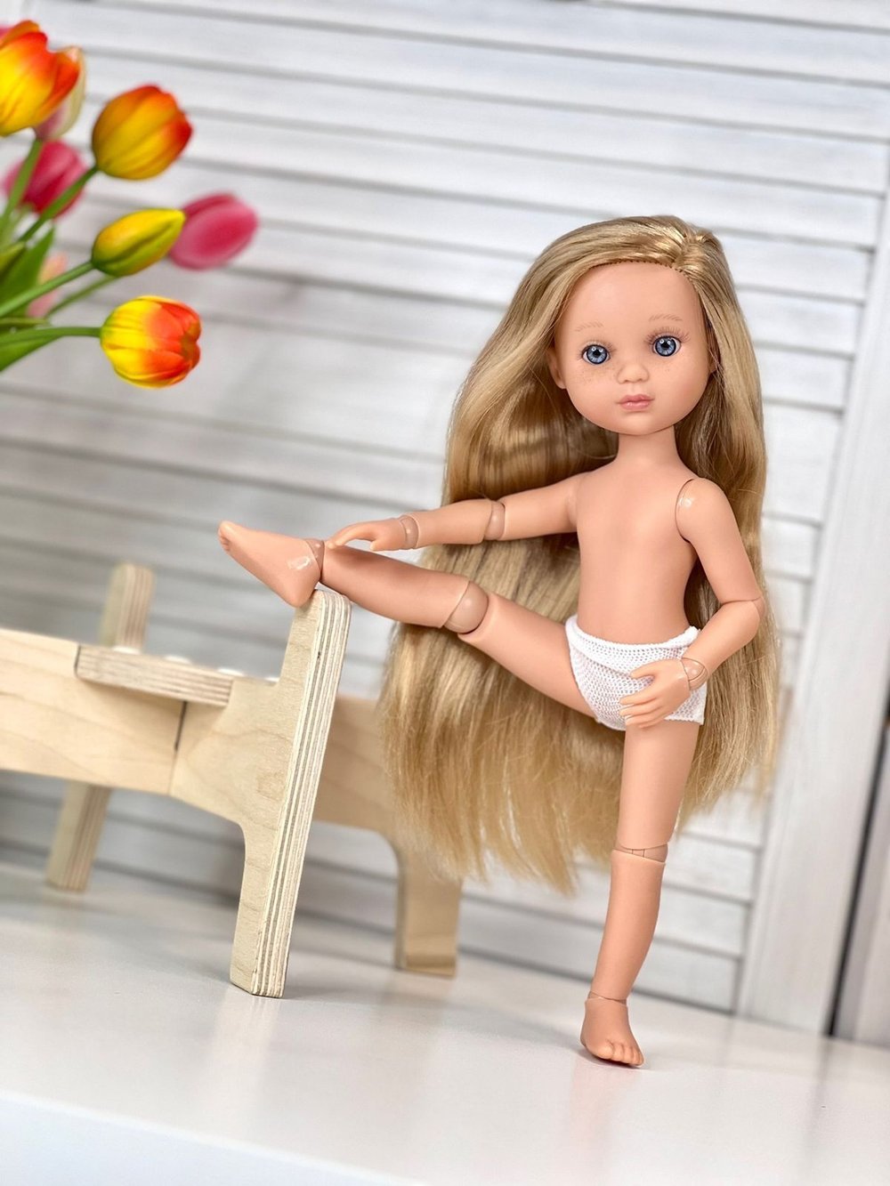 Кукла BERJUAN виниловая шарнирная 35см Ева (4820A)