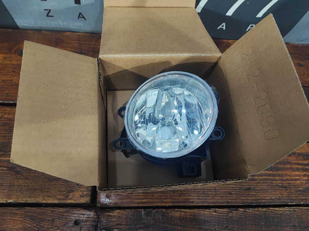 ПТФ передняя правая Toyota Land Cruiser Prado 150  Новое  2122090R