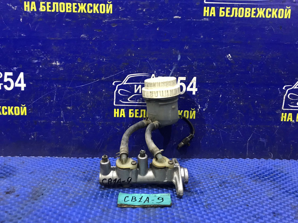Главный тормозной цилиндр MITSUBISHI LANCER 1994