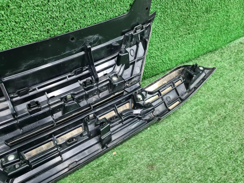 Решетка радиатора Mitsubishi Outlander 3 (2018-н.в.)