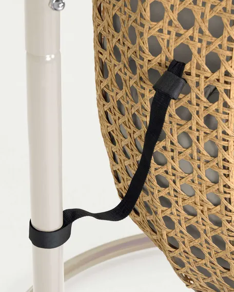 Cira Светло-серое подвесное кресло с натуральной отделкой