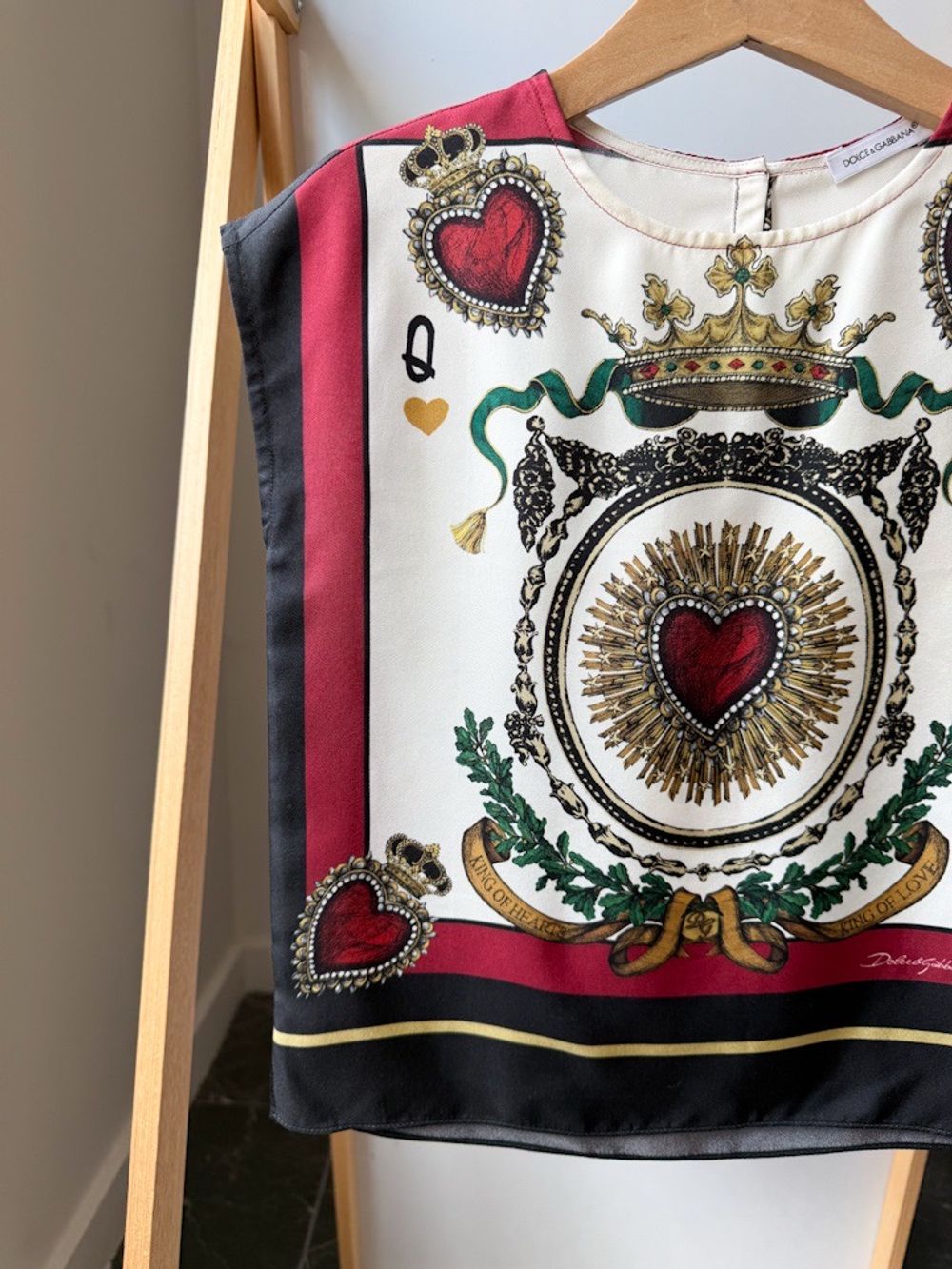 Шелковый костюм Dolce&Gabbana, 98
