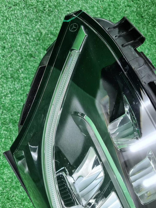 Битая Фара правая Mercedes C w205 (2018-2023) LED