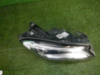 Фара правая Mercedes GLA x156 (2017-2020) LED
