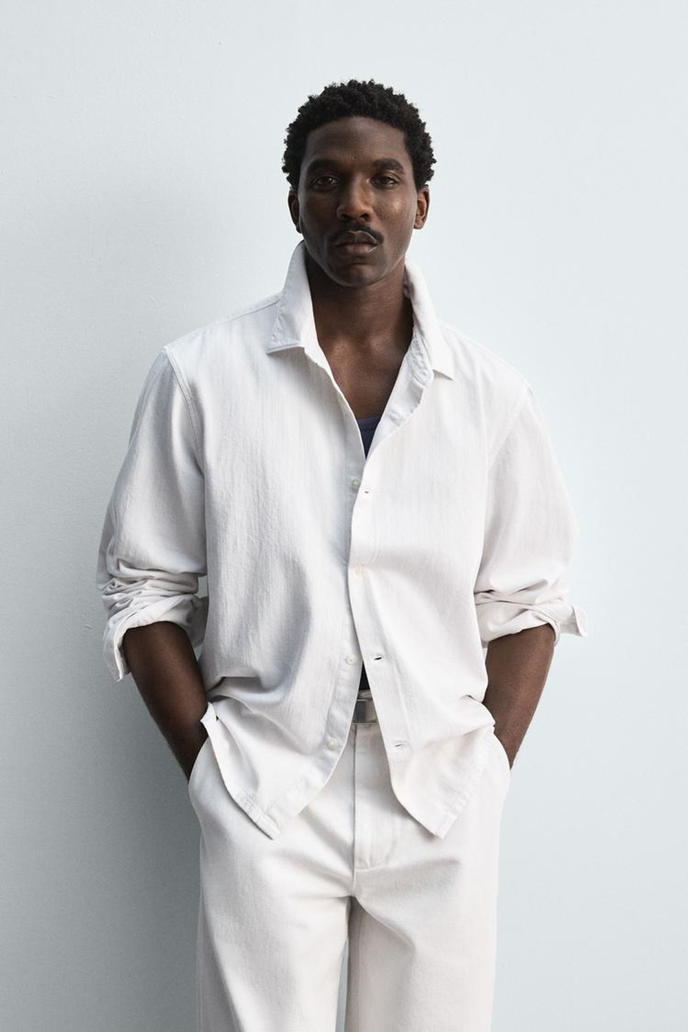 ZARA ЛЕГКАЯ ДЖИНСОВАЯ РУБАШКА LIMITED EDITION, ЖЕЛТОВАТО-БЕЛЫЙ