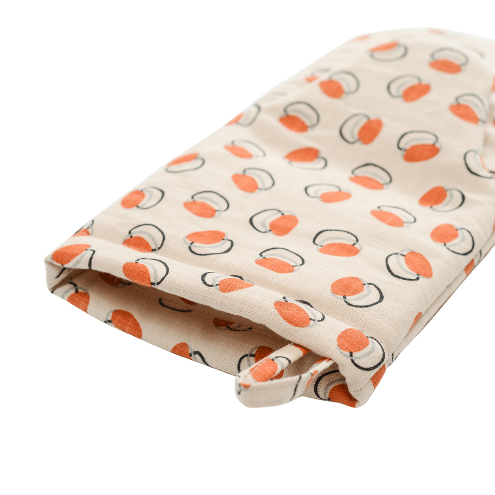 Варежка-прихватка из хлопка с графичным принтом Ягоды Russian North 31х15 Tkano