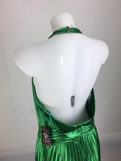 Платье изумрудное 42 размер, новое