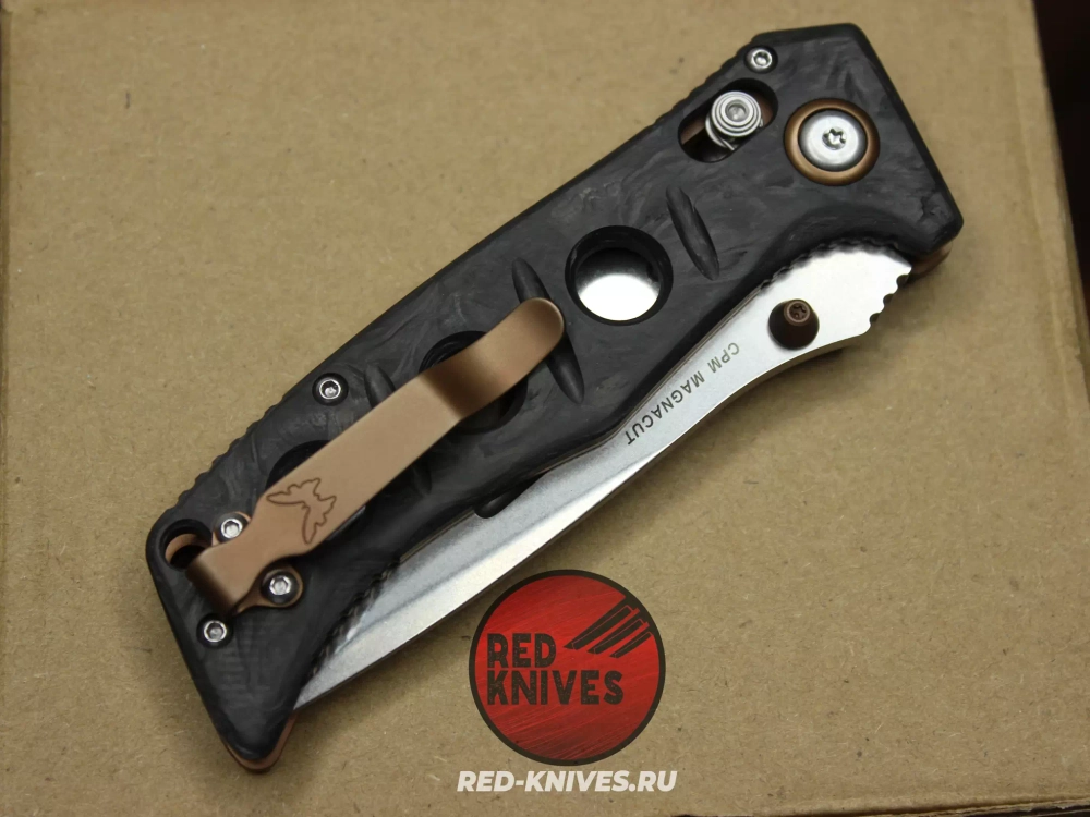 реплика мини адамас бенчмейд