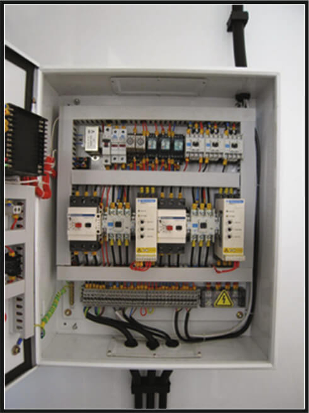ATIS BASIC окрасочно-сушильная камера