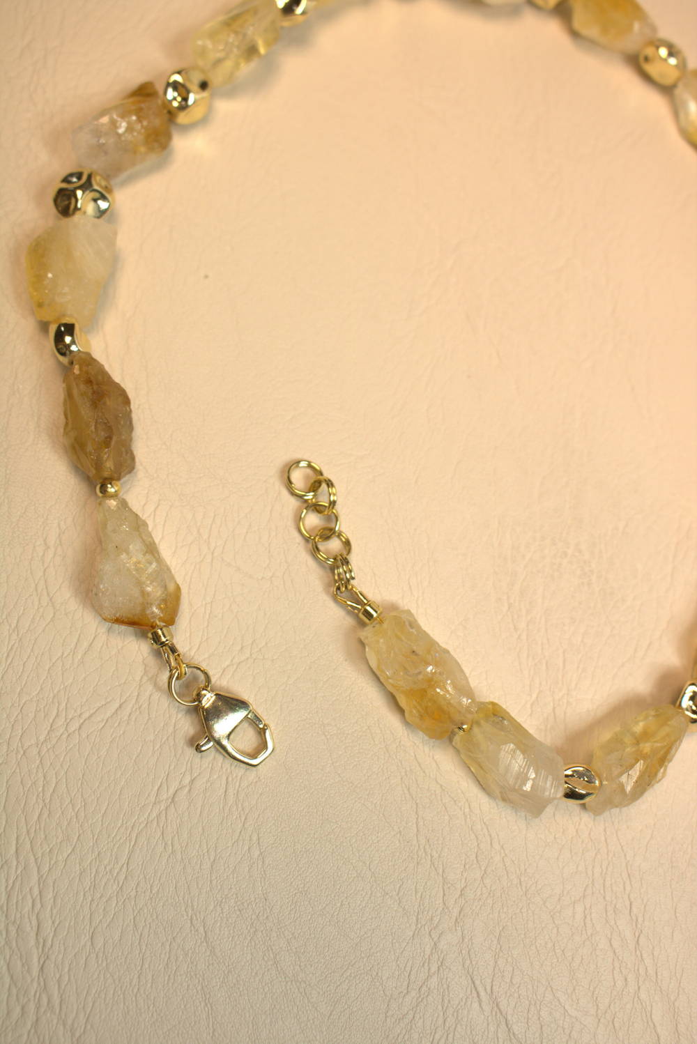 Чокер из необработанного цитрина