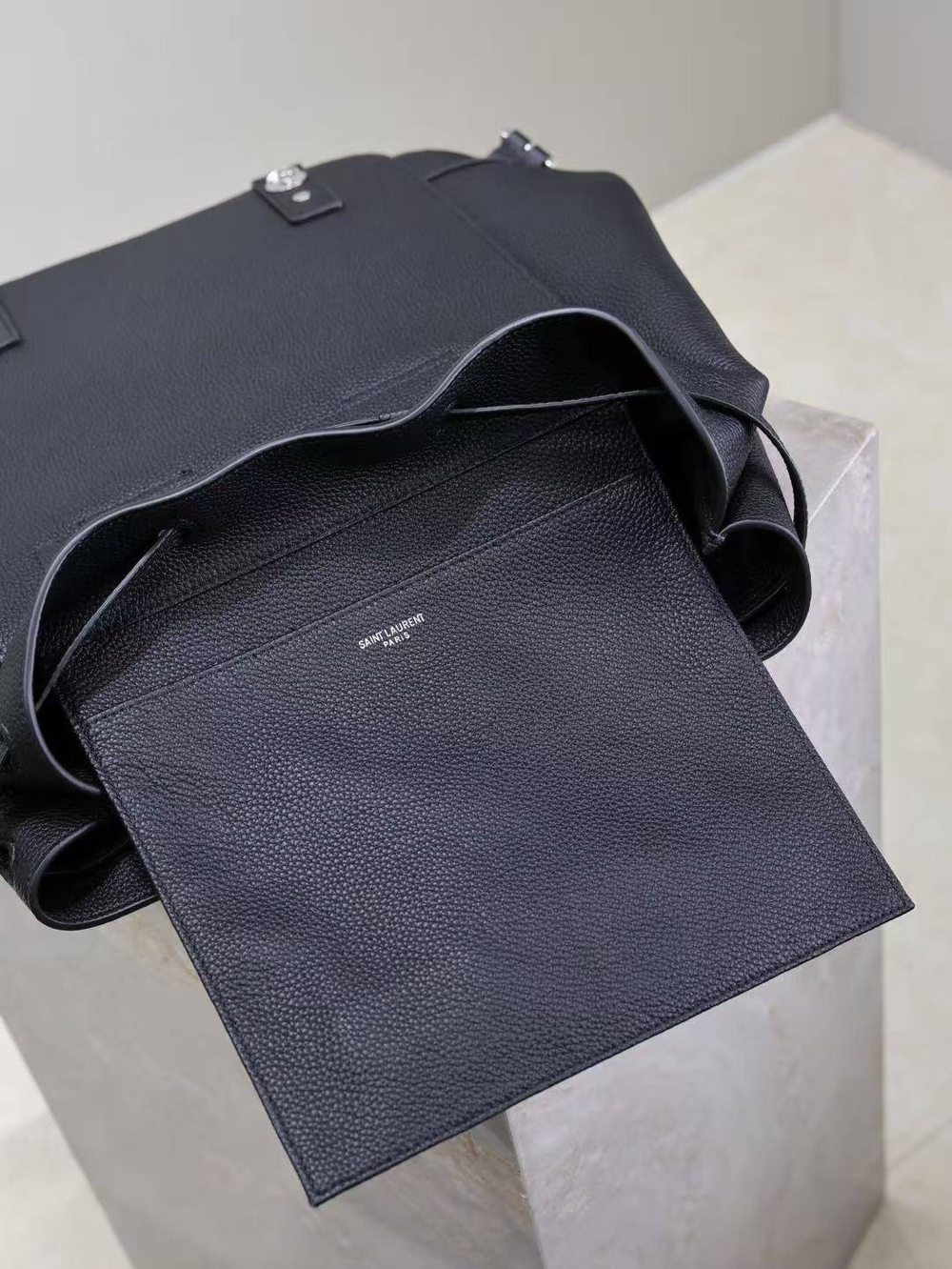 Рюкзак Saint Laurent Sac de Jour