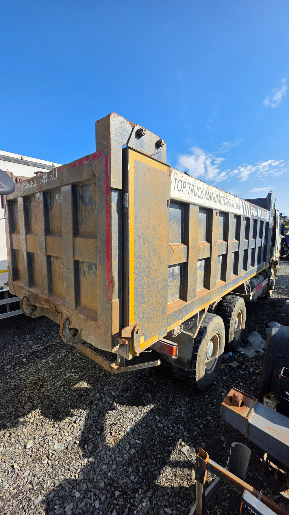 FAW J6 6x4 Самосвал CA3250P66K24T1E5 (Дизельный, 11,1 л, 390 л.с., МТ)