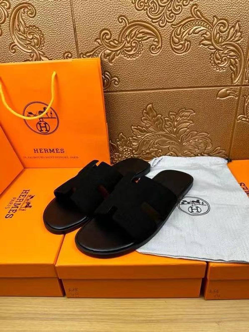 Шлёпанцы Hermes