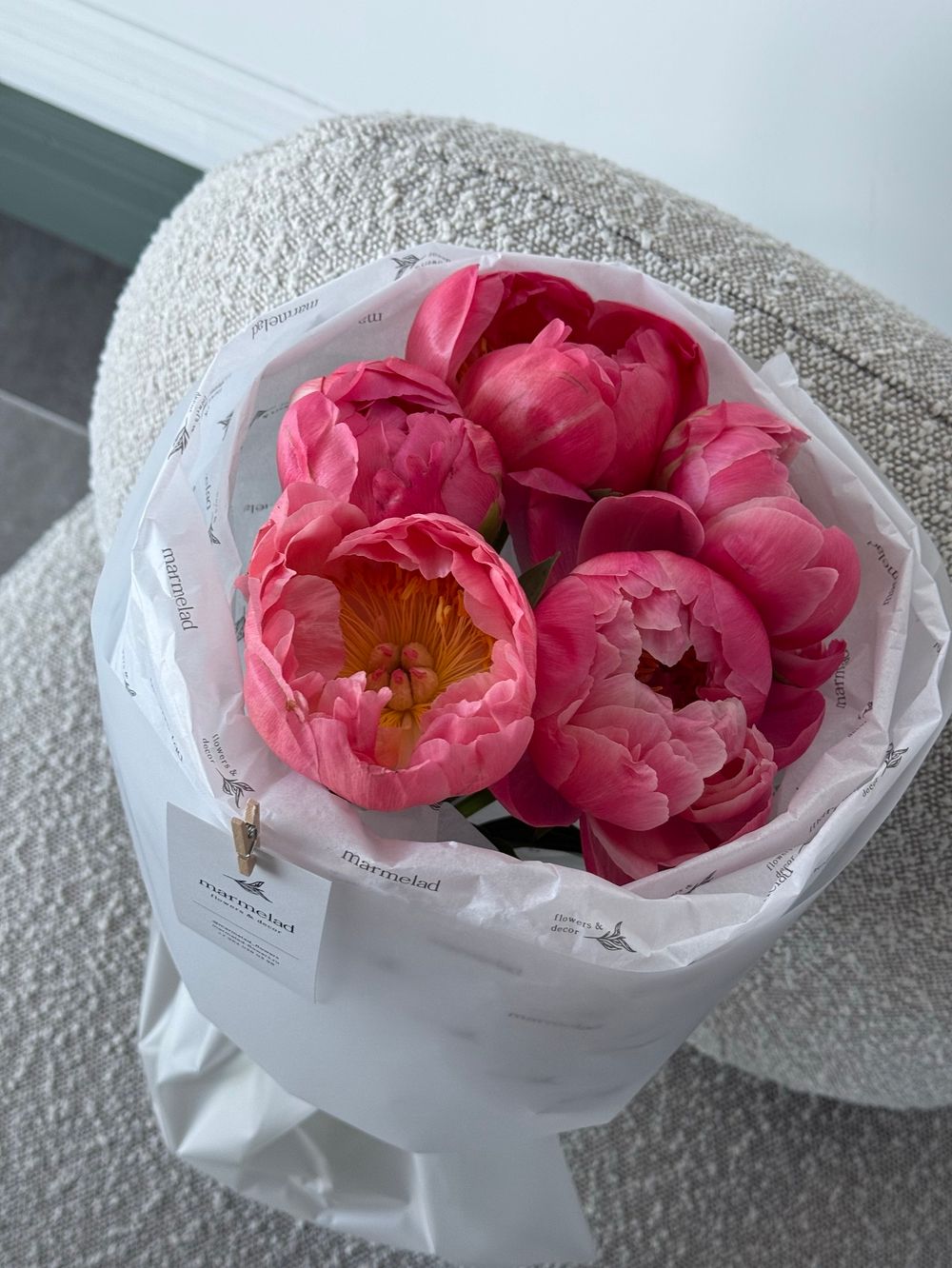 Букет из пионов сорта Корал Шарм 5 шт