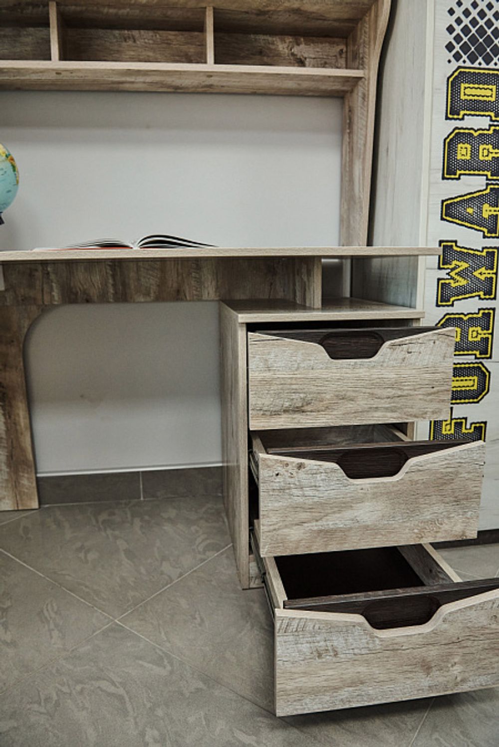 Хилтон Стол письменный