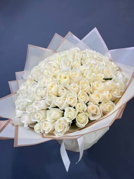 Букет из 101 белой розы