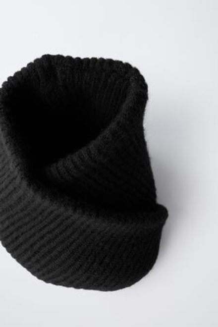 ZARA БАЗОВЫЙ ТРИКОТАЖНЫЙ СНУД, ЧЕРНЫЙ