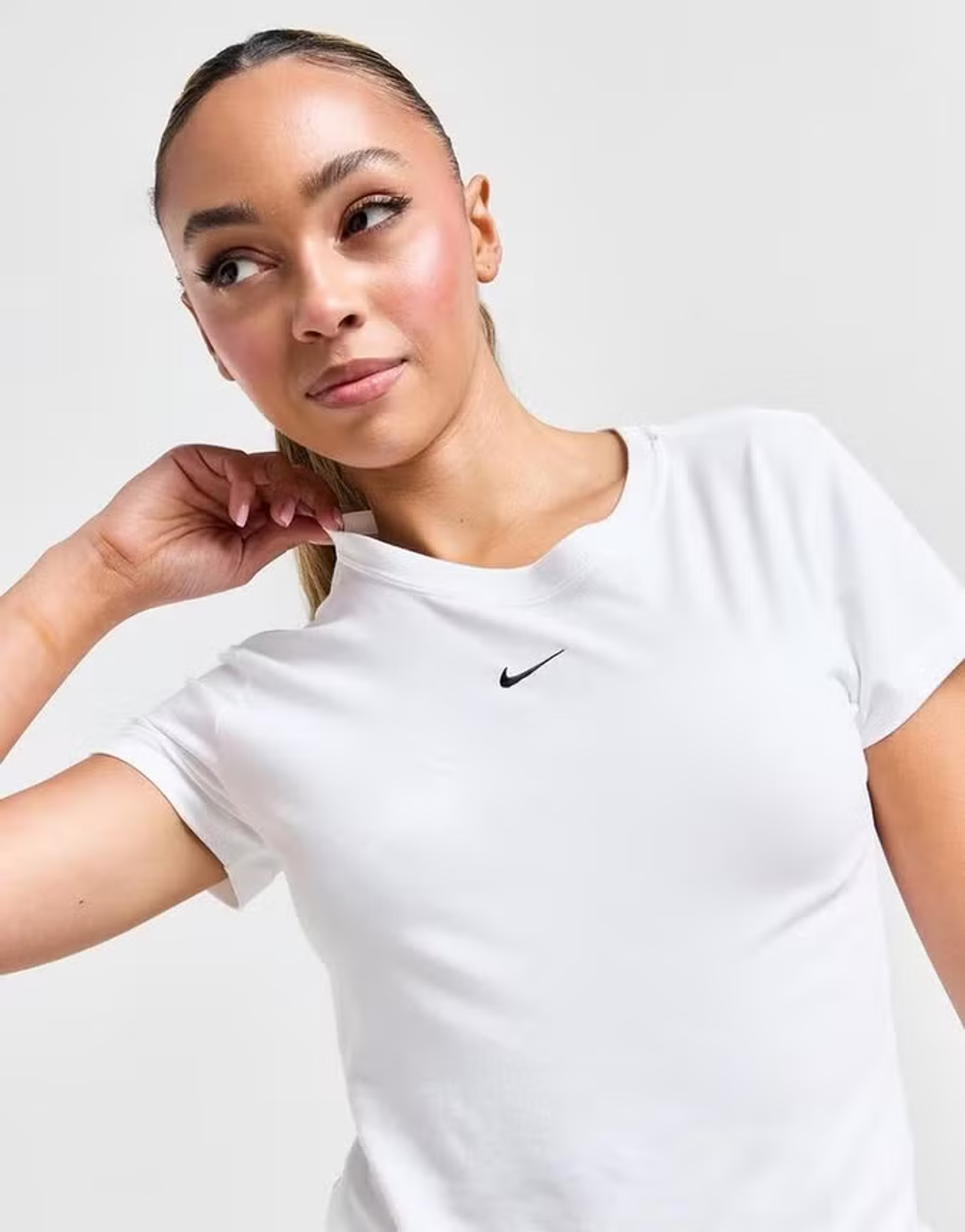 FV5508-100 Футболка х/б Nike NSW Chill Knit Mid Crop W