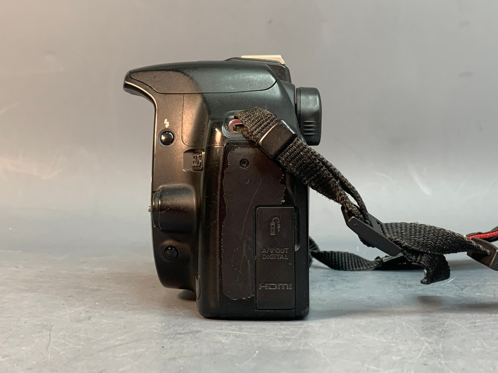 Canon EOS 500D Body 61.000 кадров