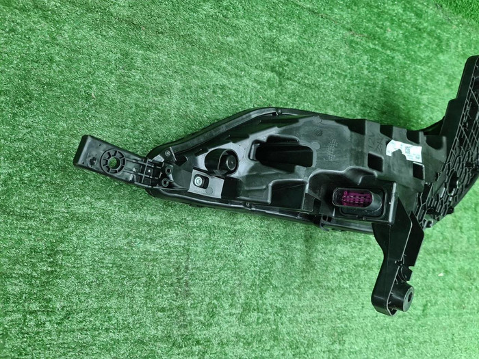 ДХО левый Zeekr 001 (2021-н.в.) LED