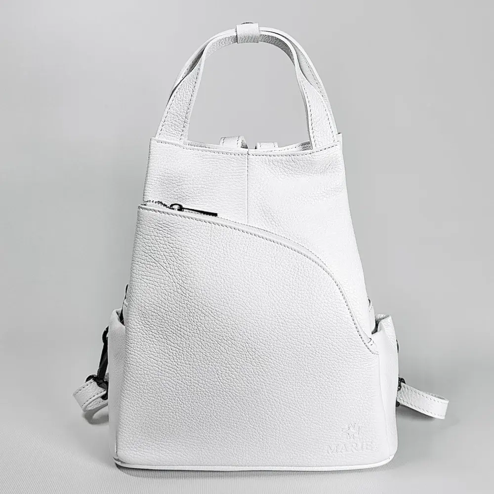 Женская сумка-рюкзак из натуральной кожи белого цвета