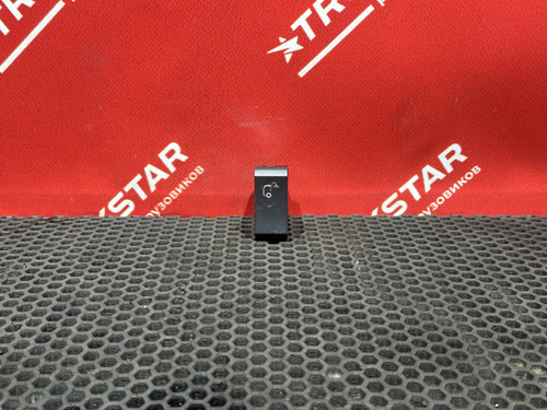 Кнопка освещения за кабиной 2018г