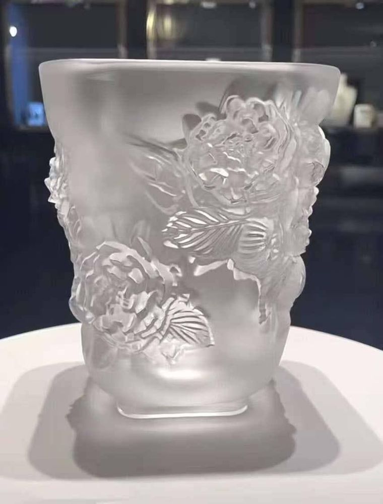 Ваза Lalique