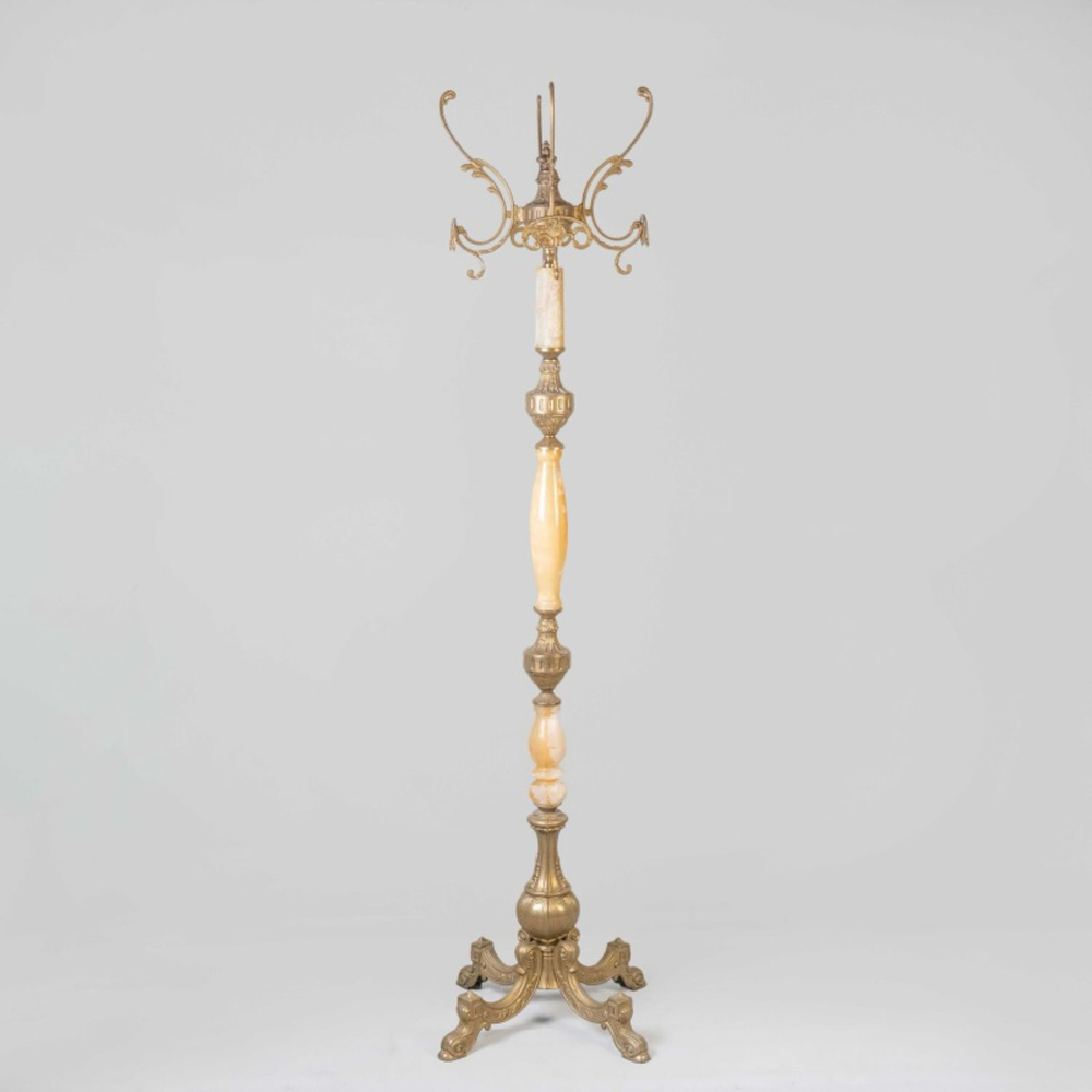 Винтаж: Элегантная вешалка в стиле Louis XV